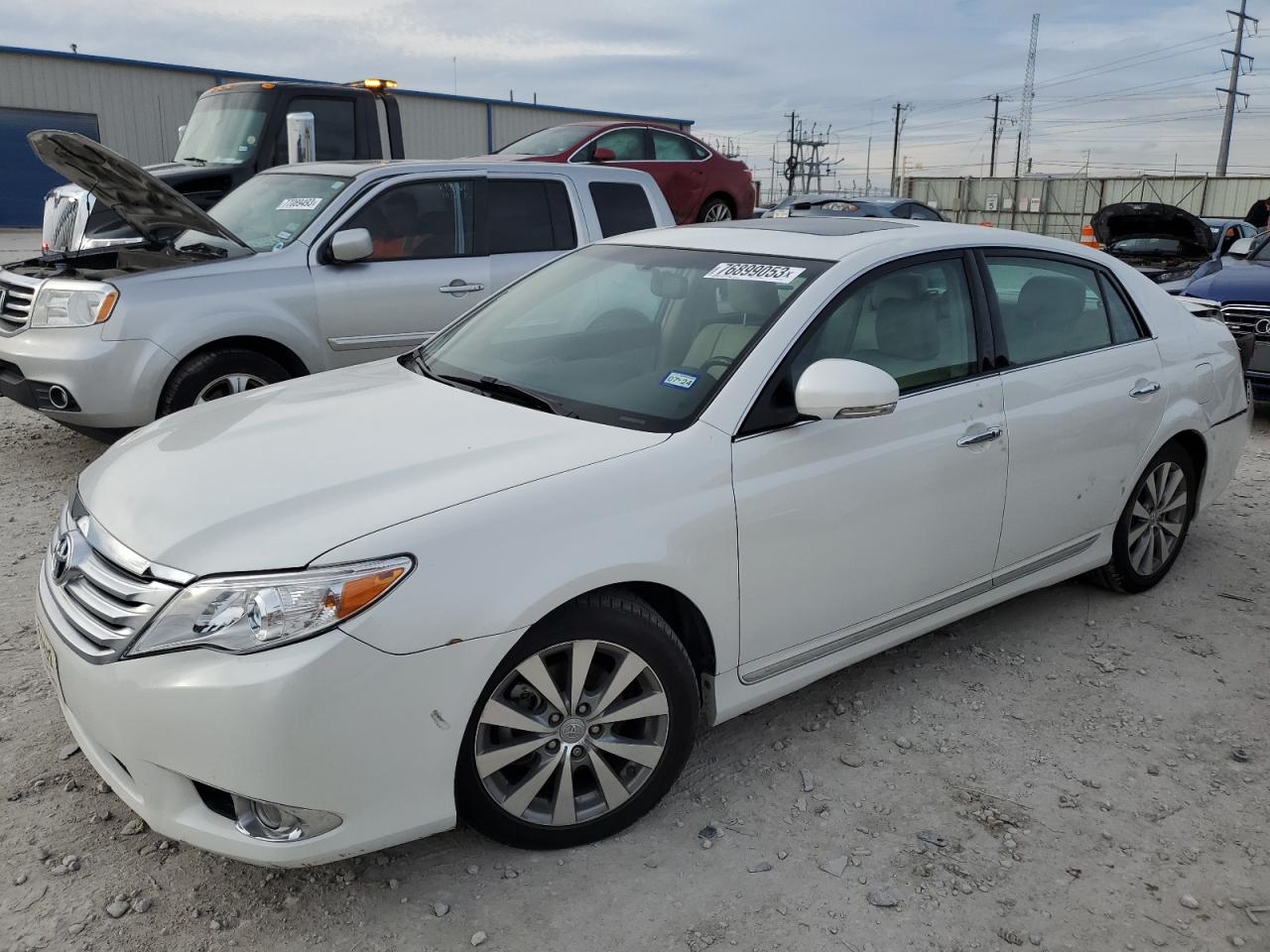 Toyota Avalon 2011