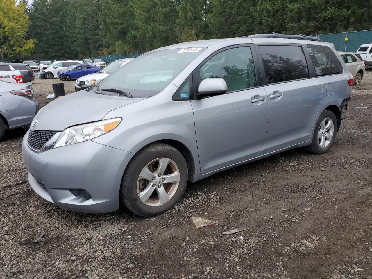 Toyota Sienna 2016