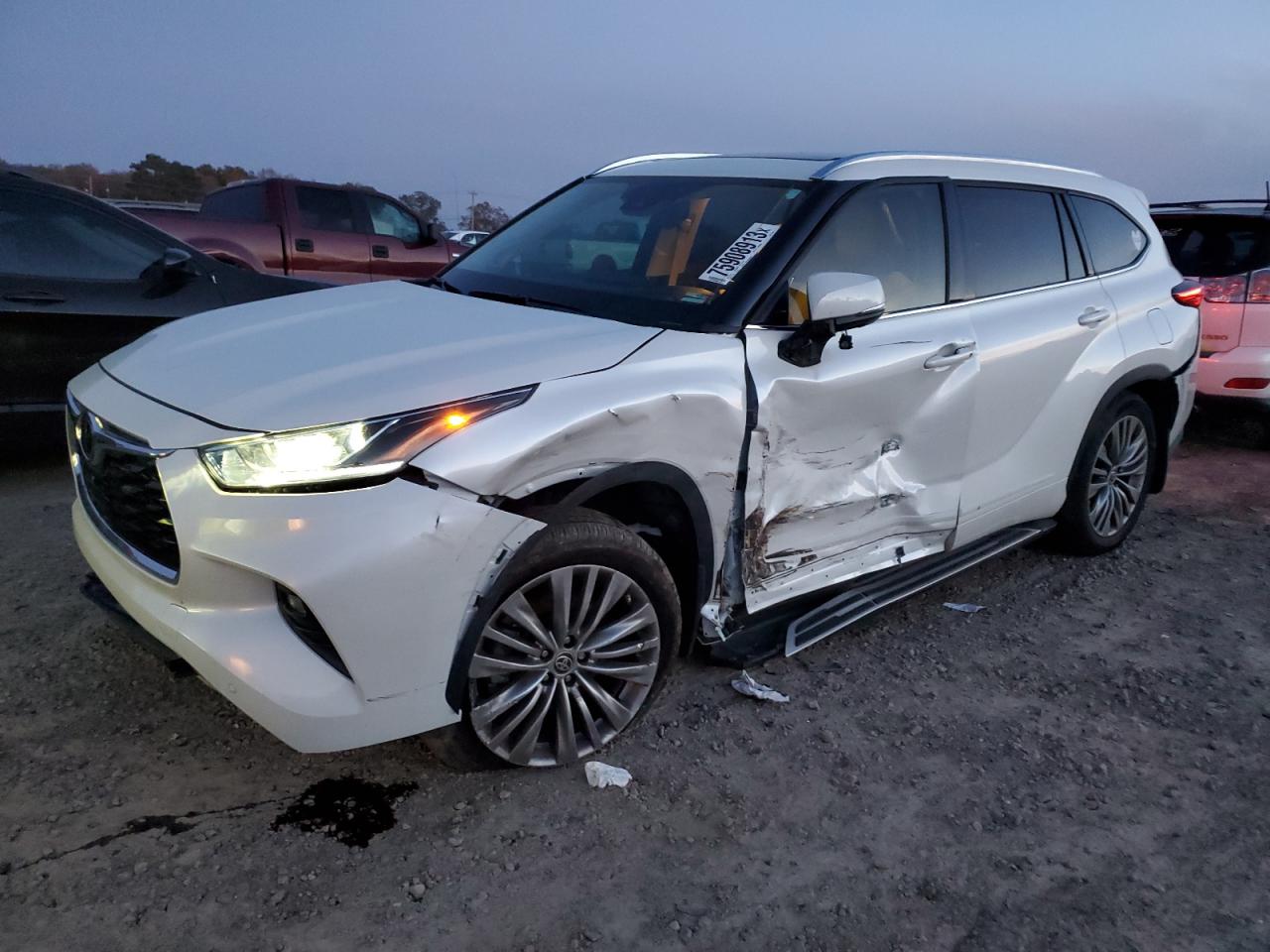Toyota Highlander 2021