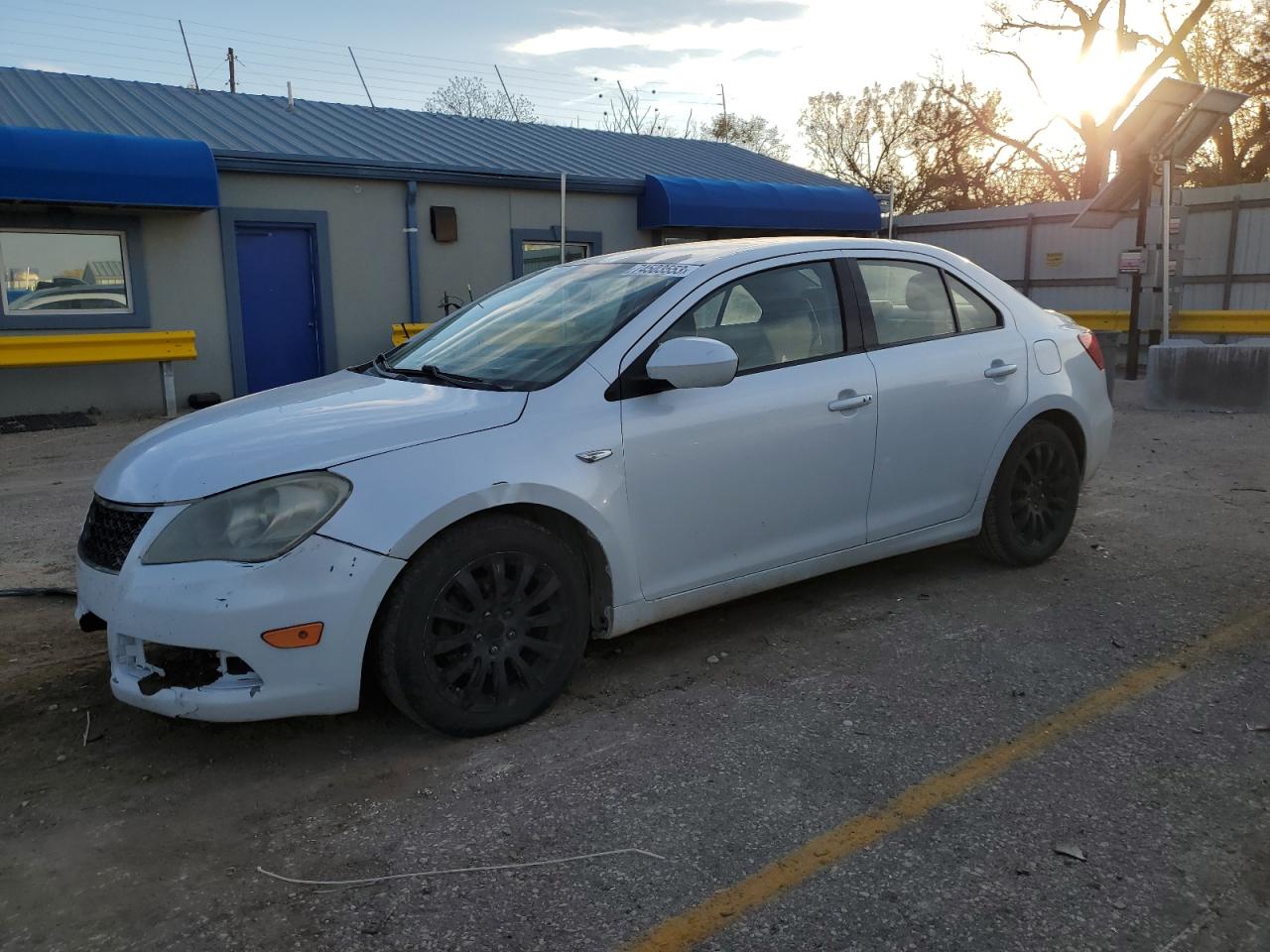 Suzuki Kizashi 2013