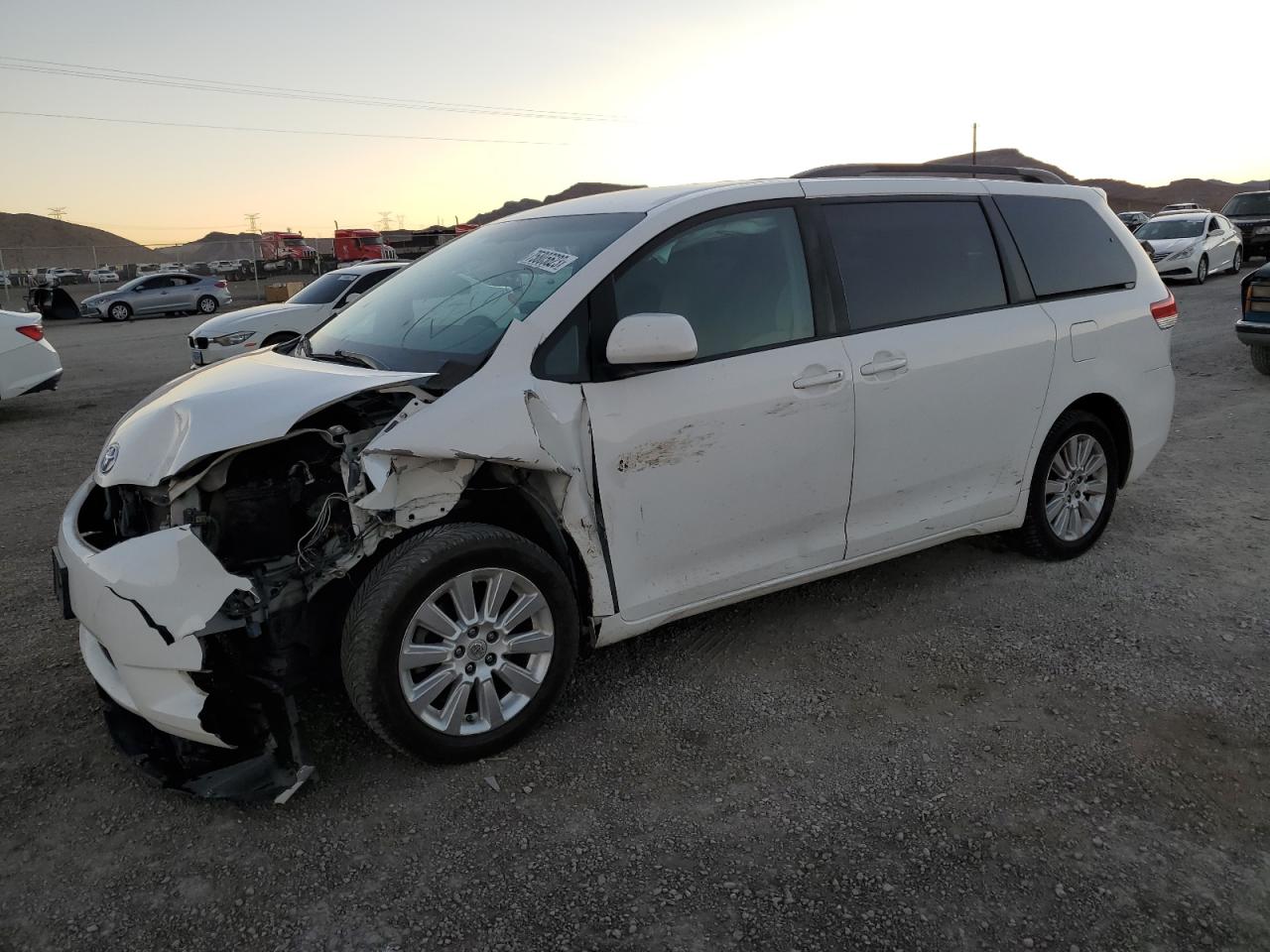 Toyota Sienna 2011