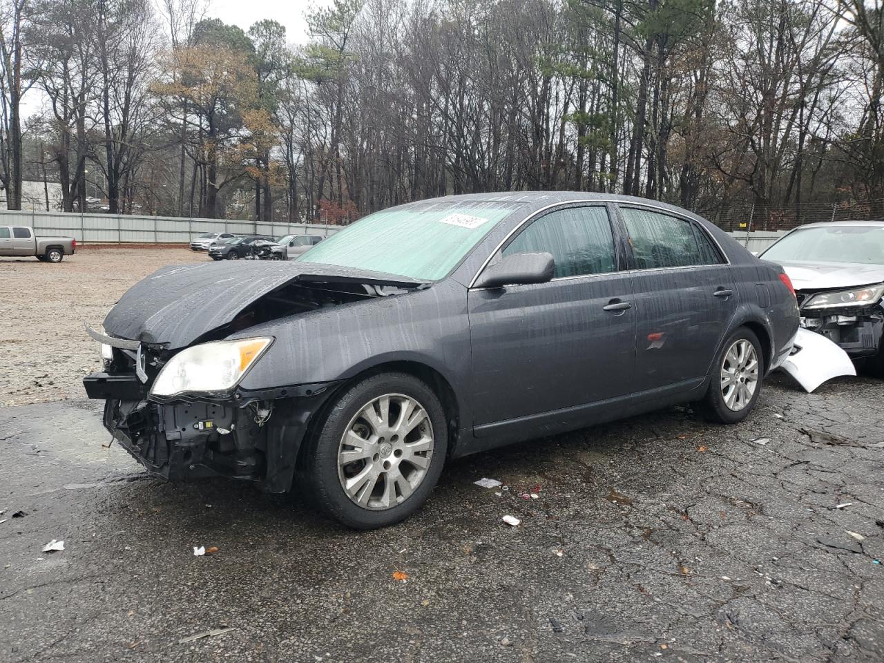 Toyota Avalon 2010