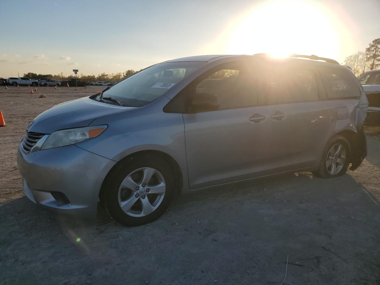 Toyota Sienna 2013