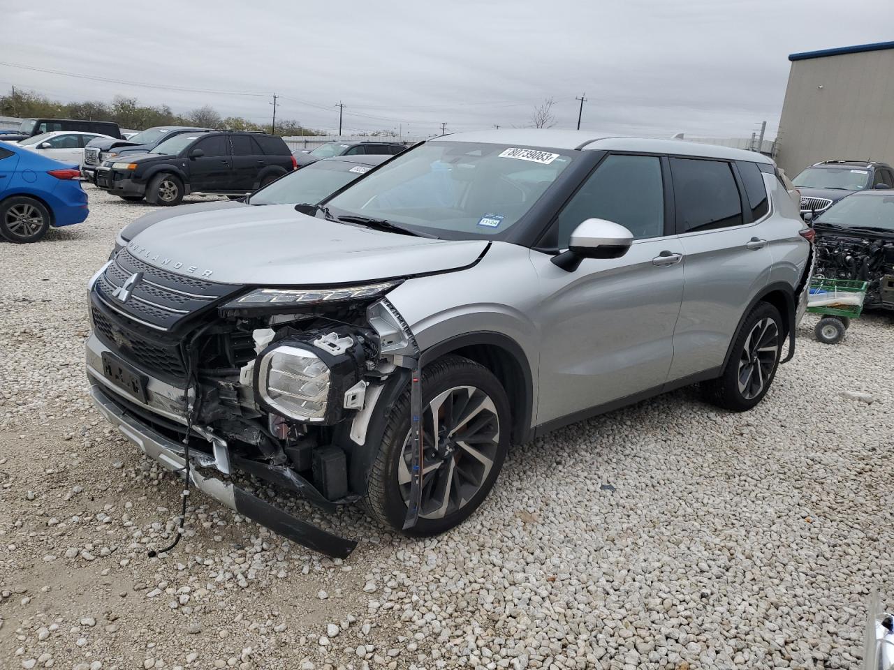 Mitsubishi Outlander 2023