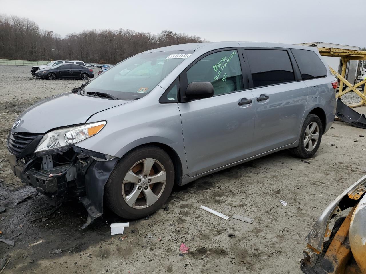 Toyota Sienna 2016