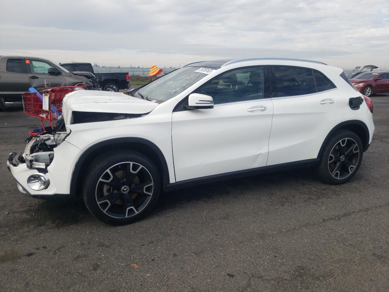 MERCEDES-BENZ GLA-CLASS 2019