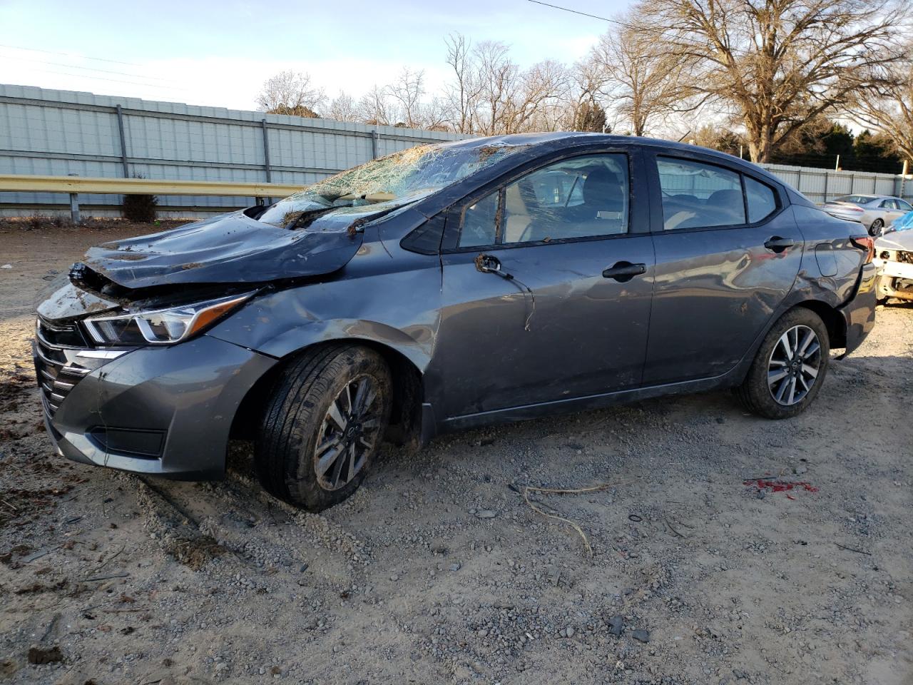 Nissan Versa 2023