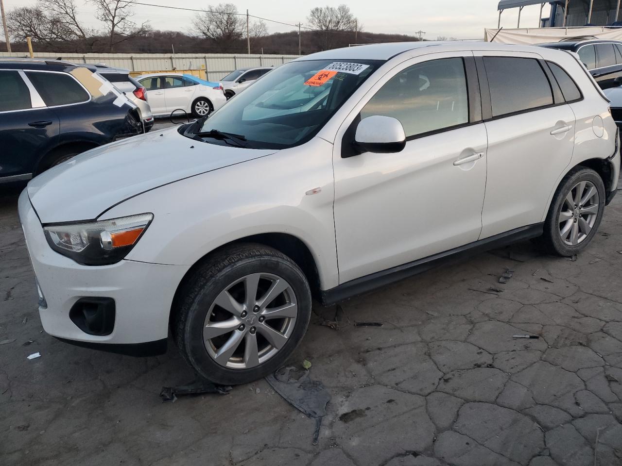 MITSUBISHI OUTLANDER 2015