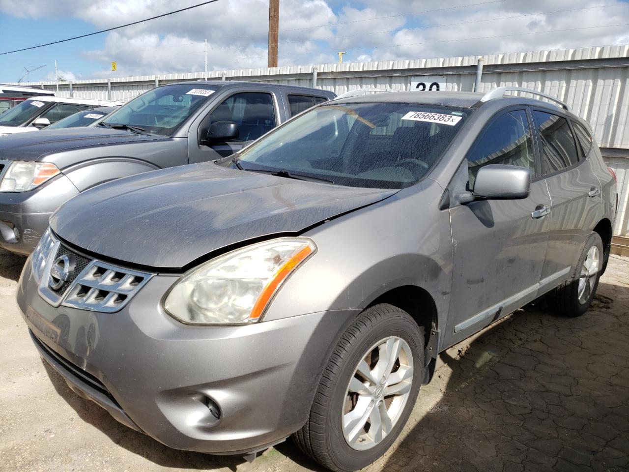 Nissan Rogue sport 2012