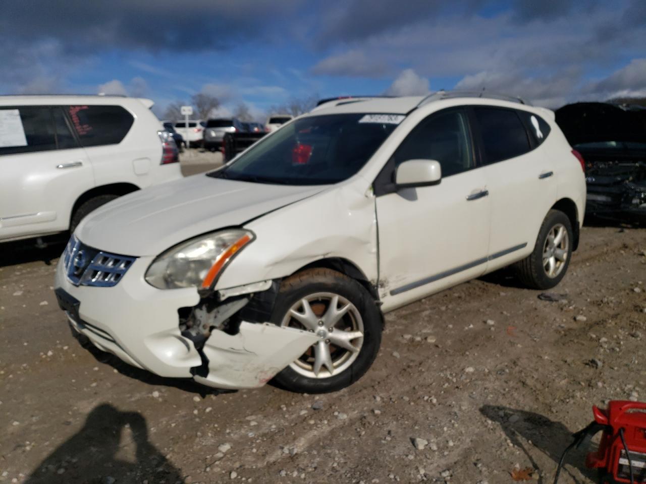 NISSAN ROGUE S 2011