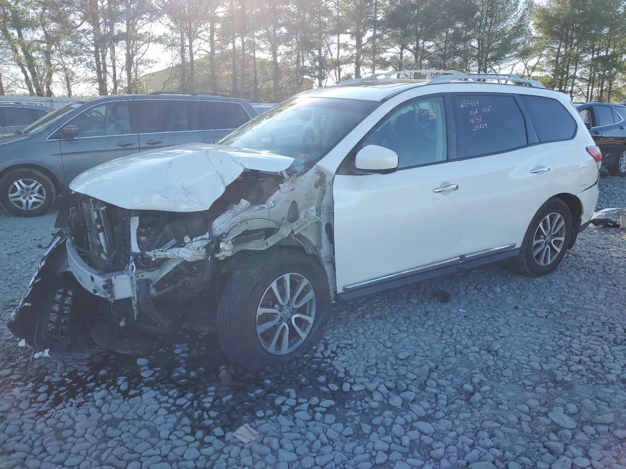 Nissan Pathfinder 2015