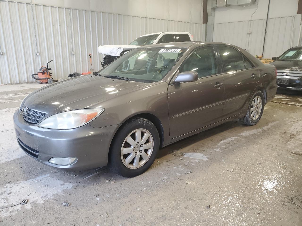 Toyota Camry 2004