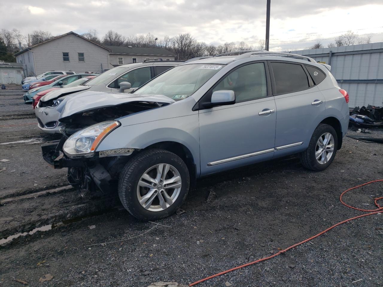Nissan Rogue sport 2012
