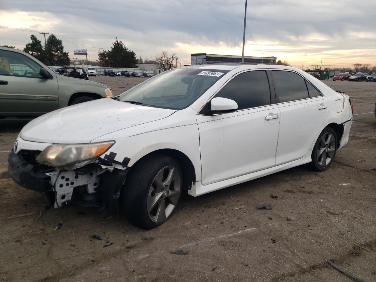 Toyota Camry 2014
