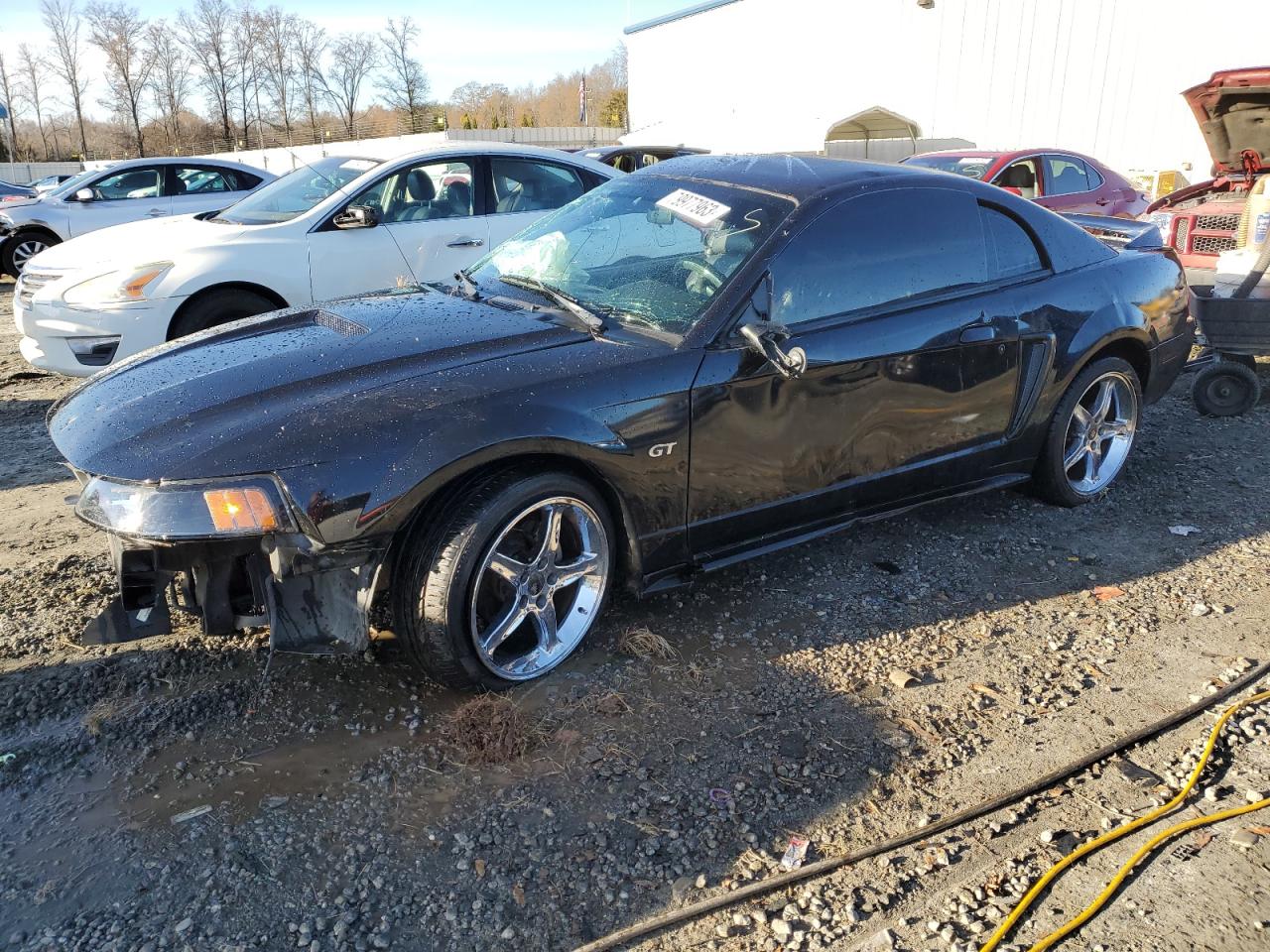 Ford Mustang 2000