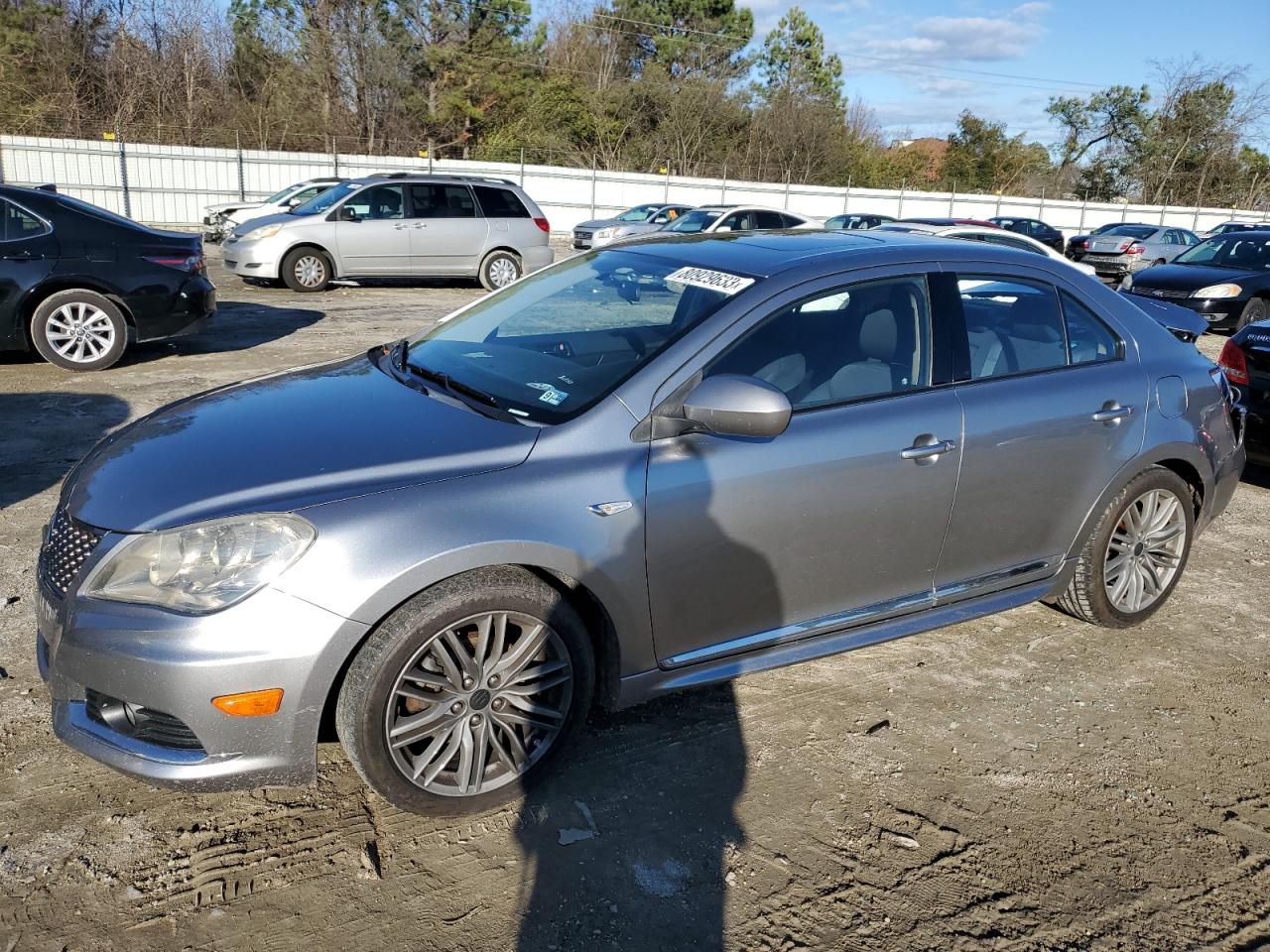 Suzuki Kizashi 2013