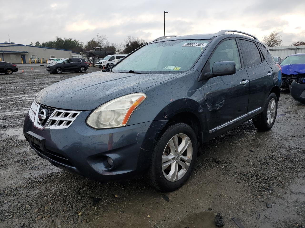 Nissan Rogue sport 2013