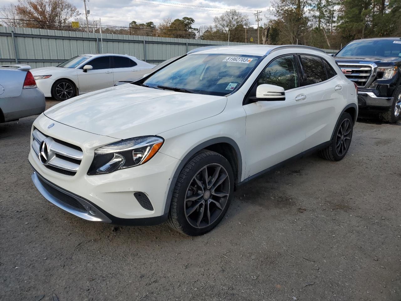 Mercedes-benz Gla-class 2016
