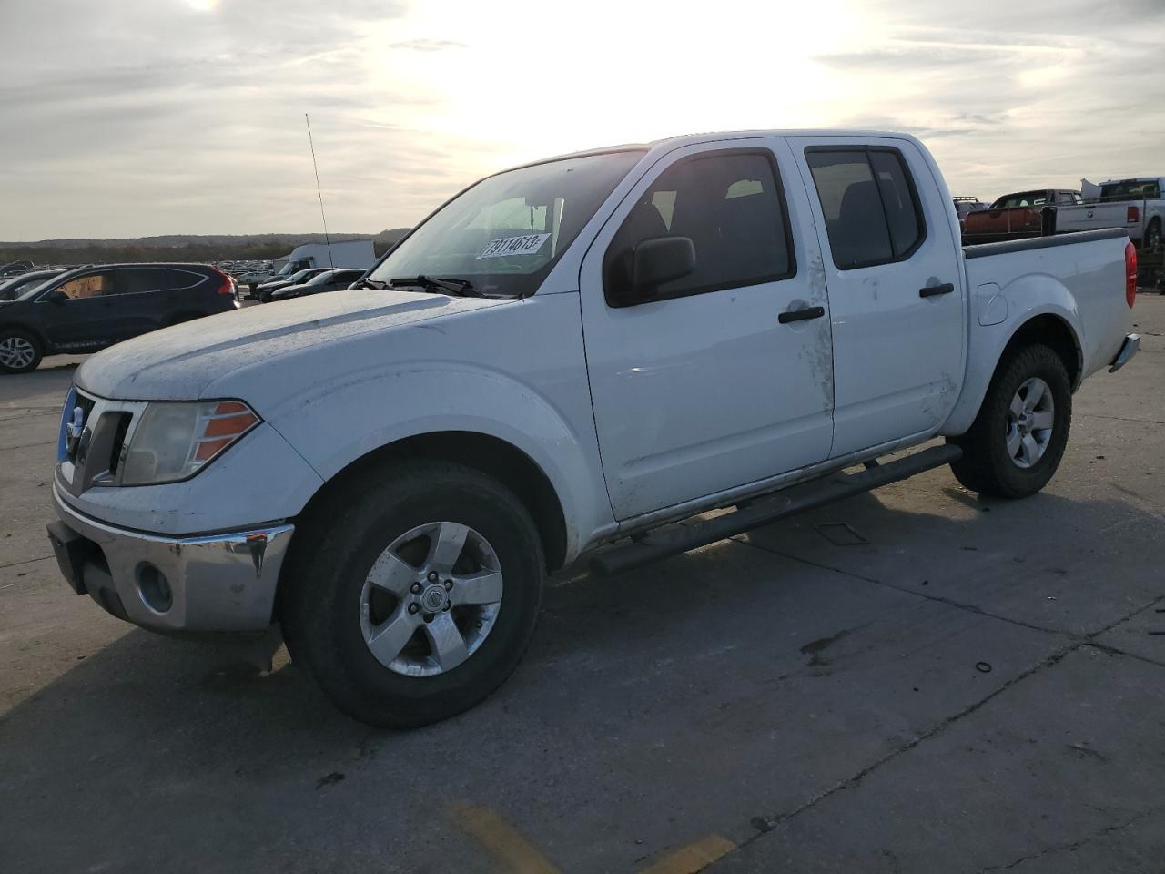 NISSAN FRONTIER 2010