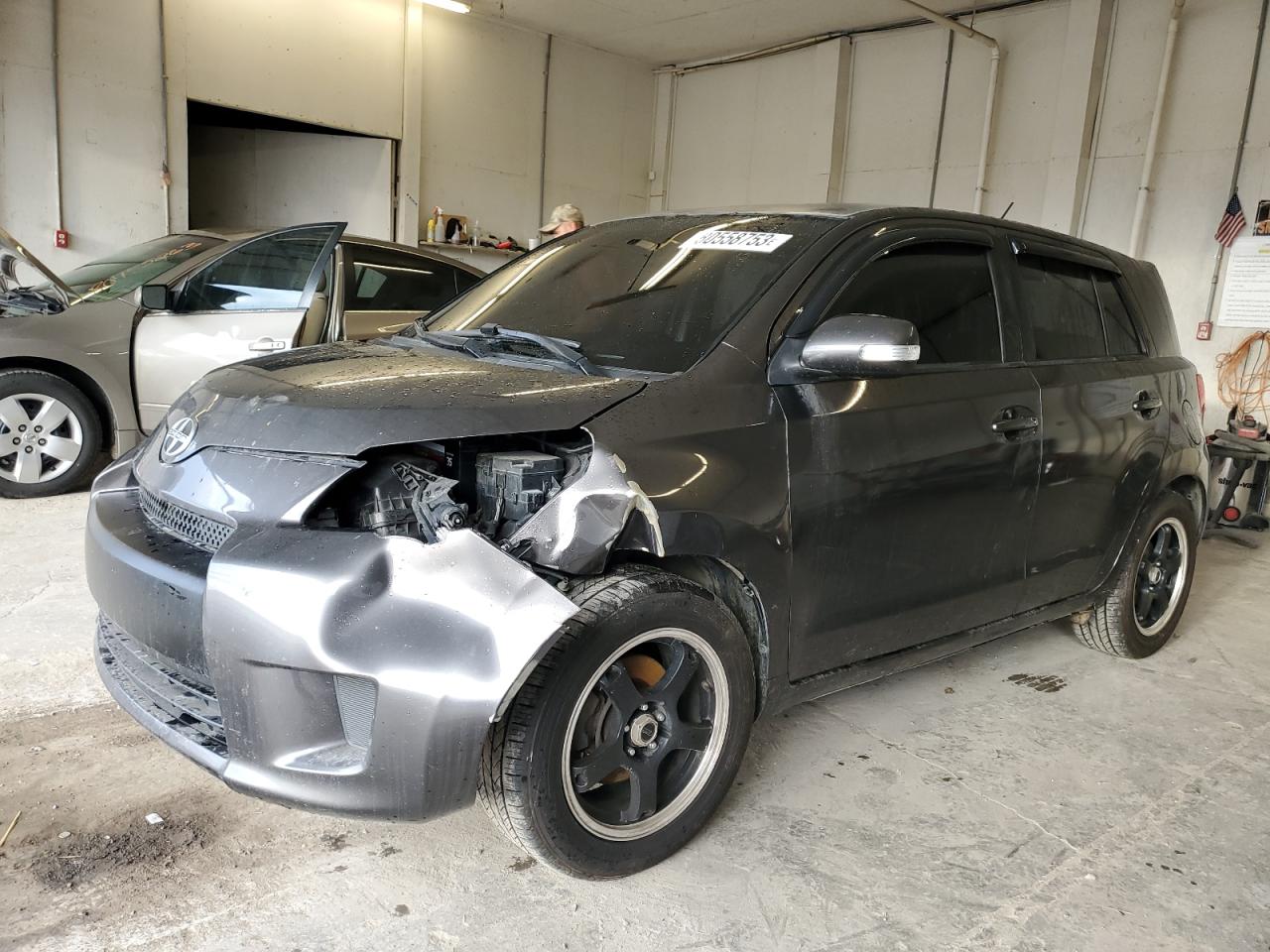 Scion Xd 2008