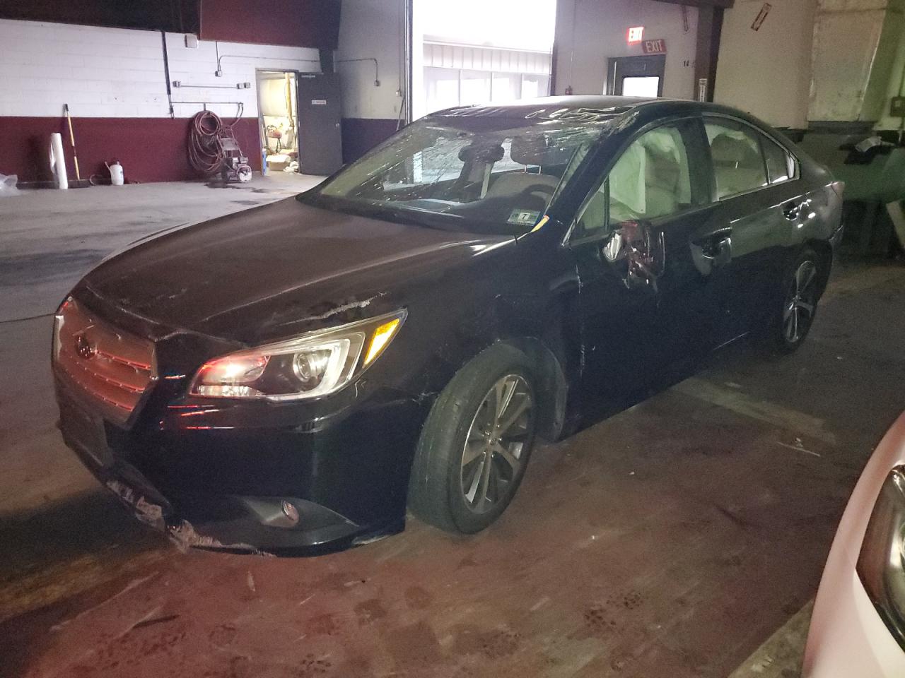 Subaru Legacy 2016