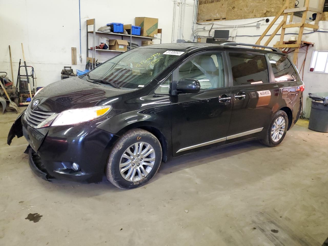 Toyota Sienna 2015