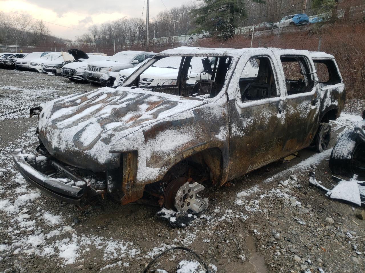 Chevrolet Suburban 2011