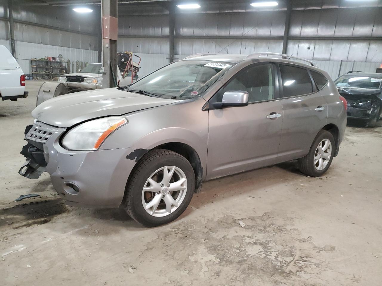 Nissan Rogue sport 2010