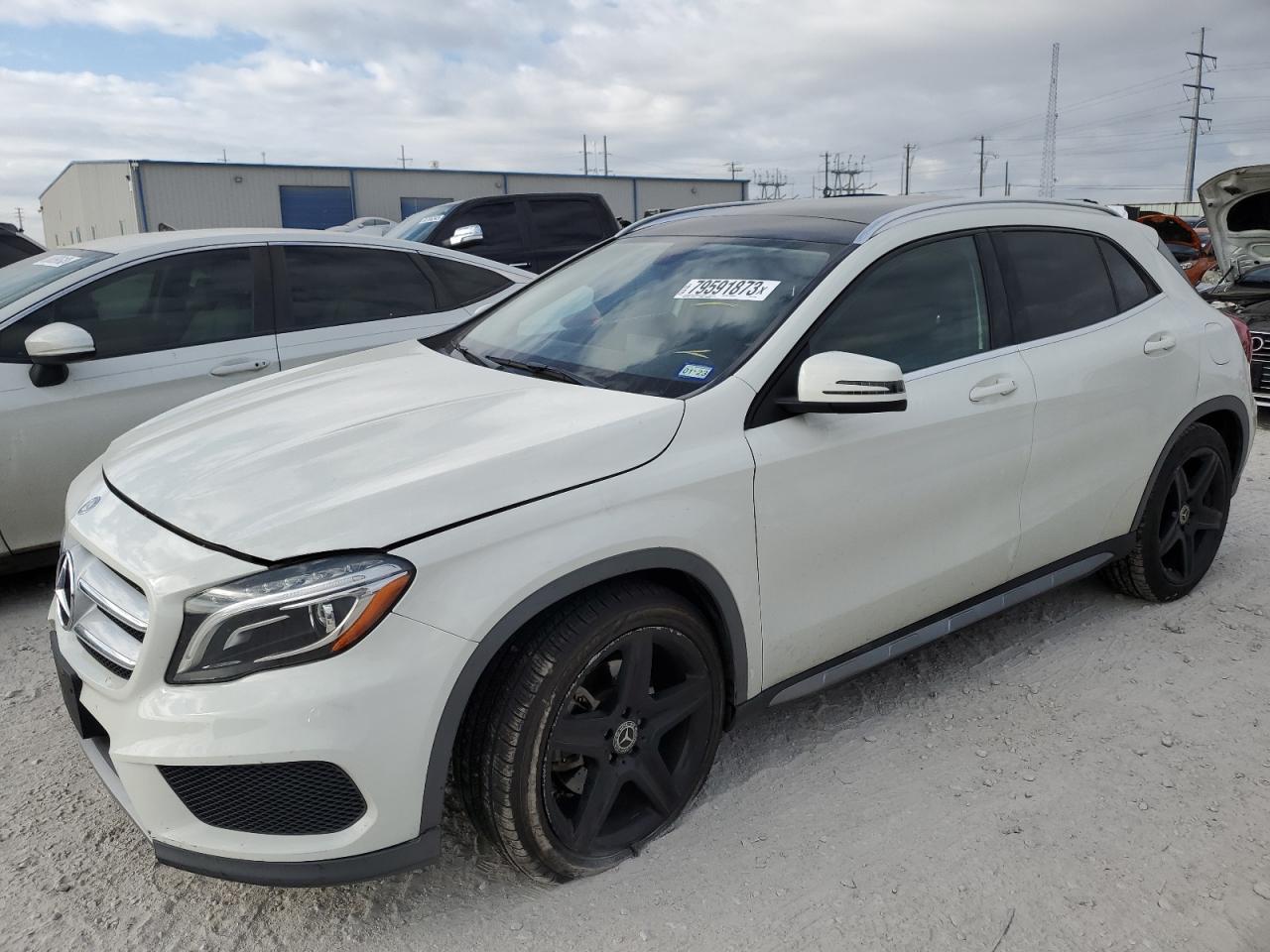 Mercedes-benz Gla-class 2015