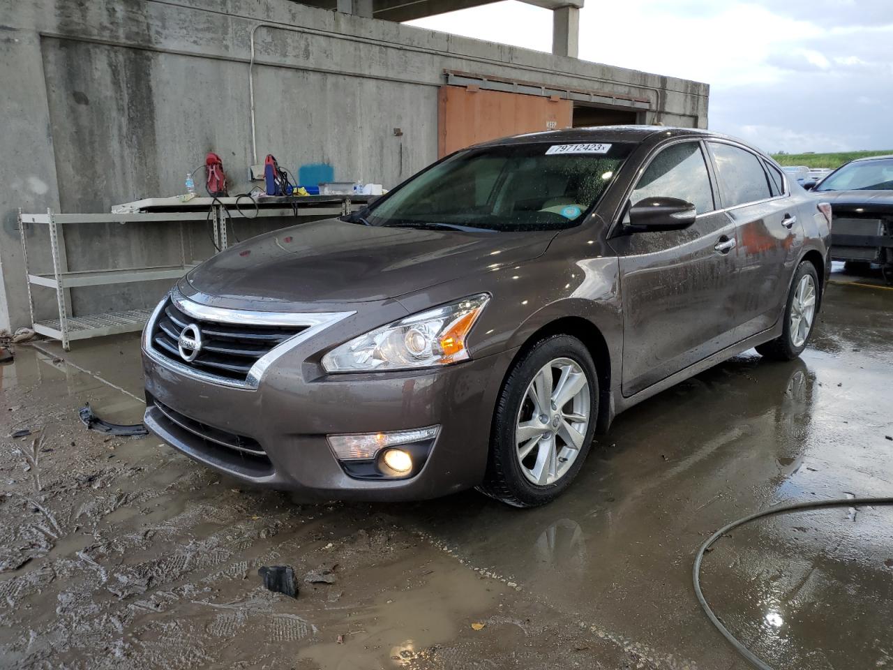 Nissan Altima 2014