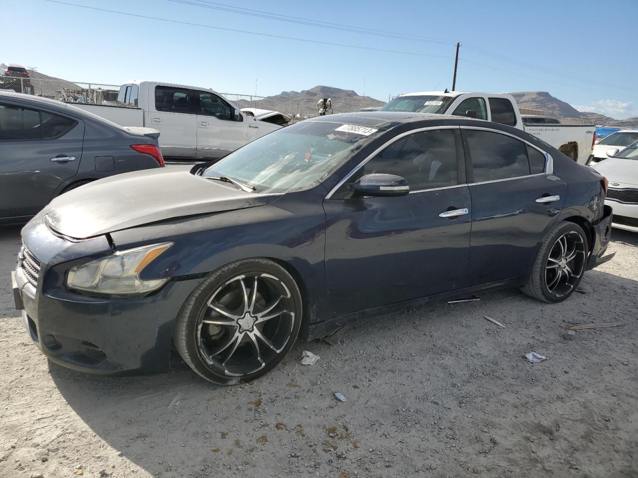 Nissan Maxima 2010