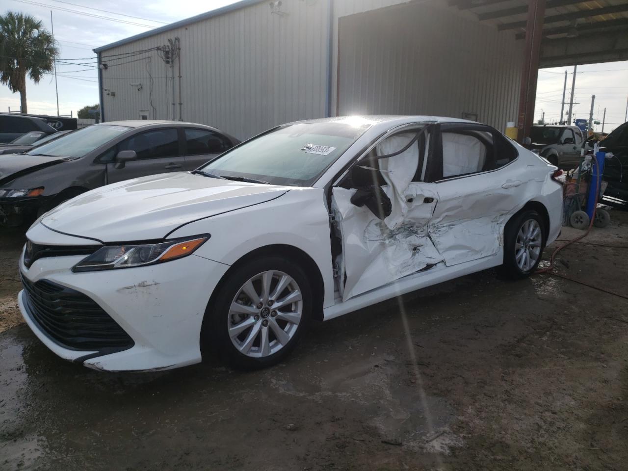 Toyota Camry 2019