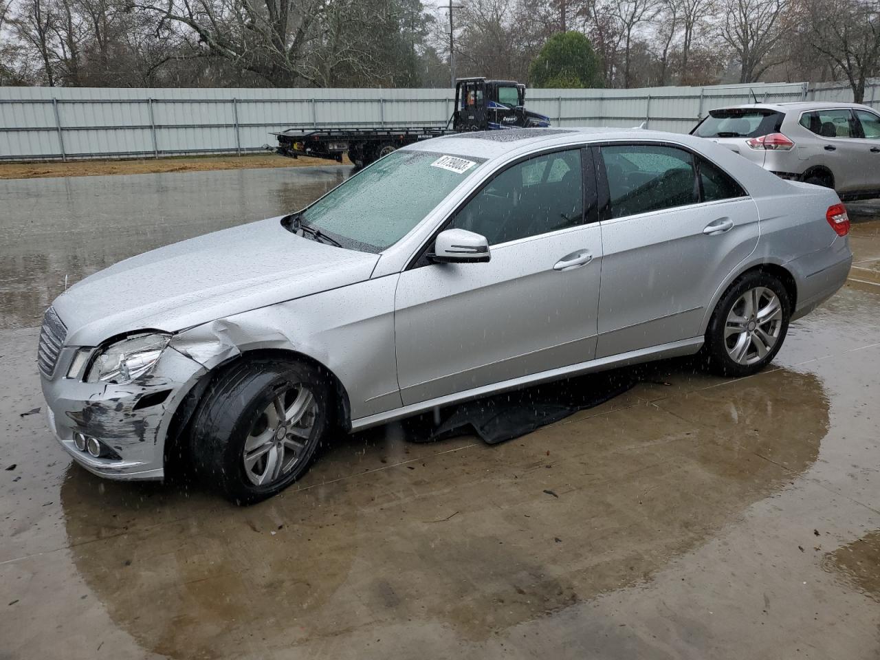 Mercedes-benz E-class 2011