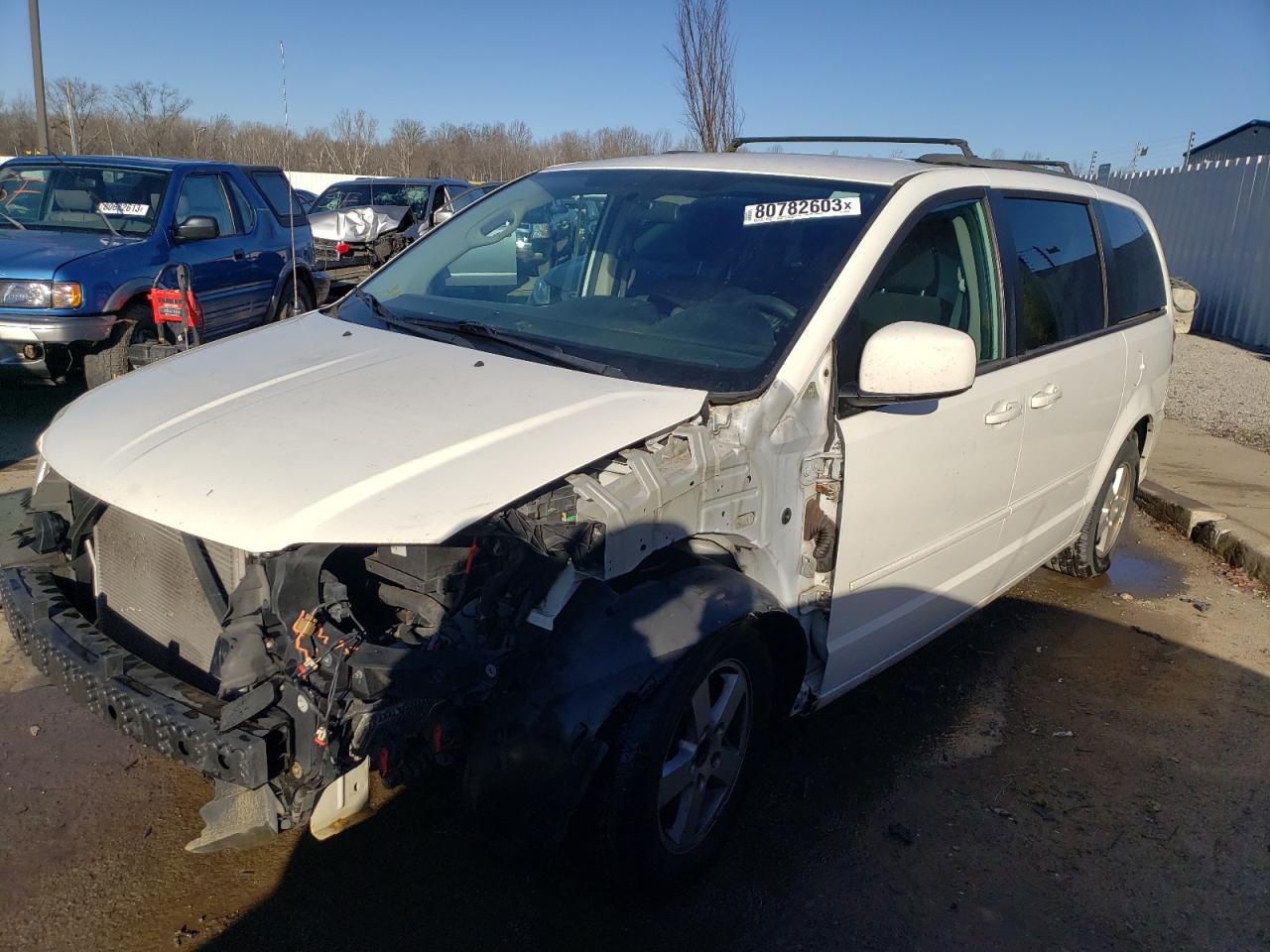 DODGE CARAVAN 2013
