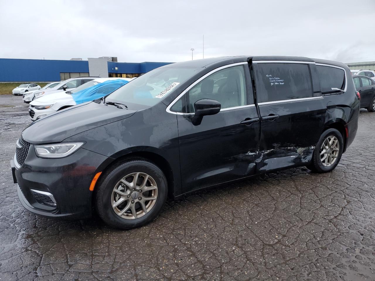 Chrysler Pacifica 2023