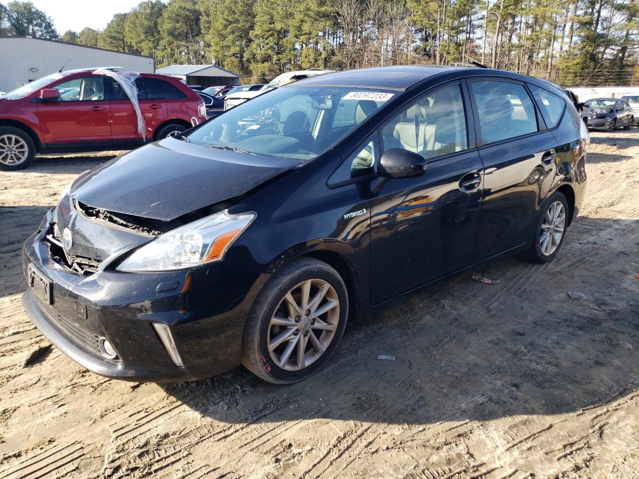 Toyota Prius v 2014