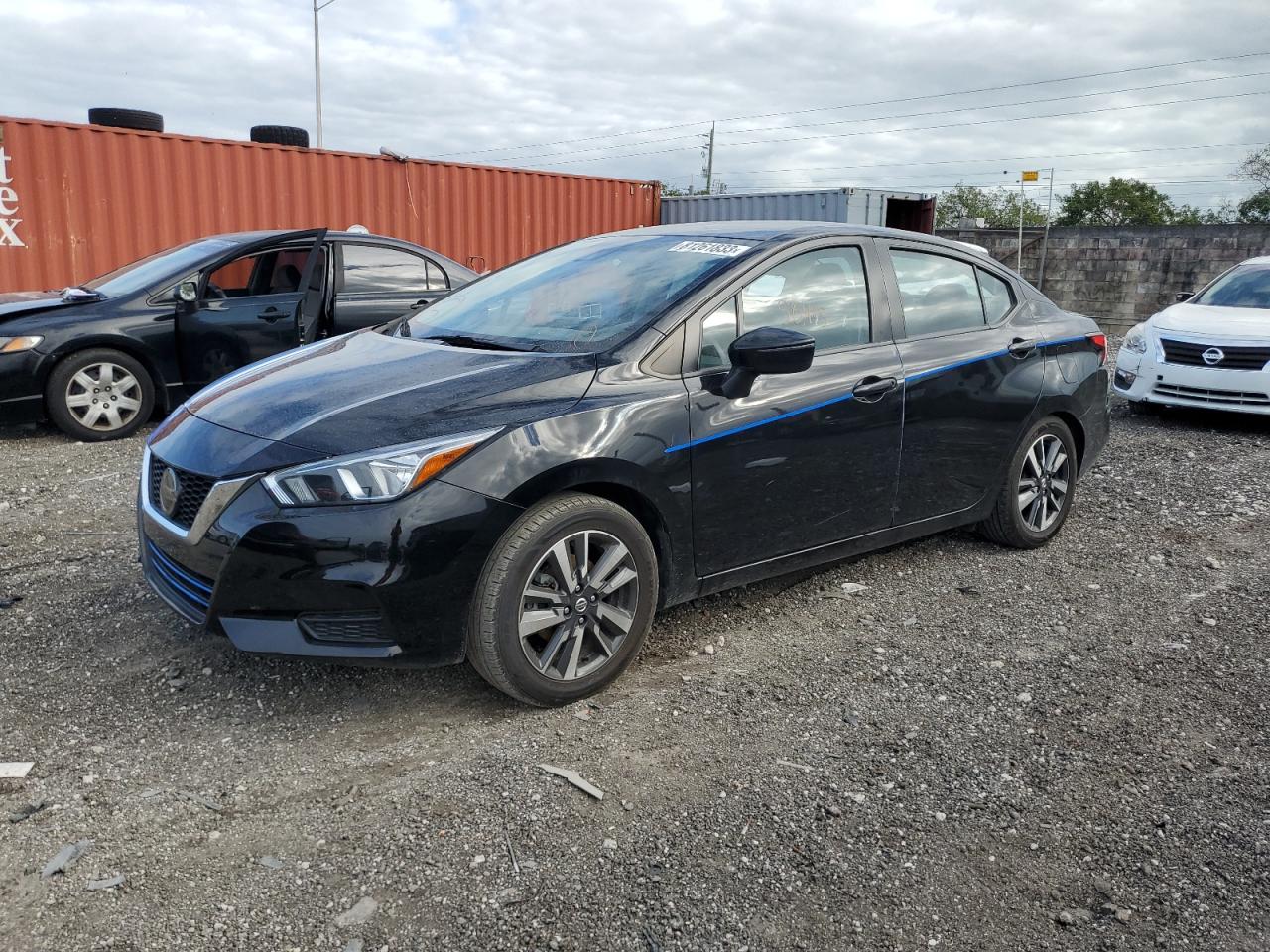 Nissan Versa 2021