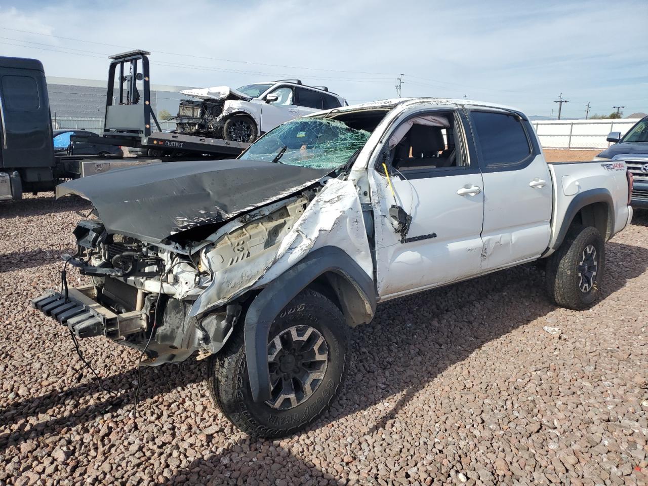 TOYOTA TACOMA 2017