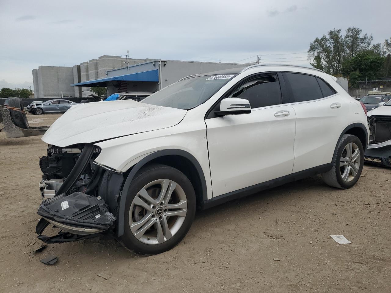 Mercedes-benz Gla-class 2019