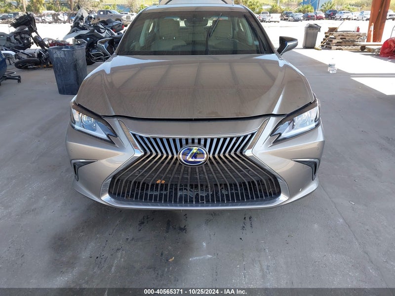 58ADA1C1XMU007369 LEXUS ES 300H с аукциона США | Day Drive