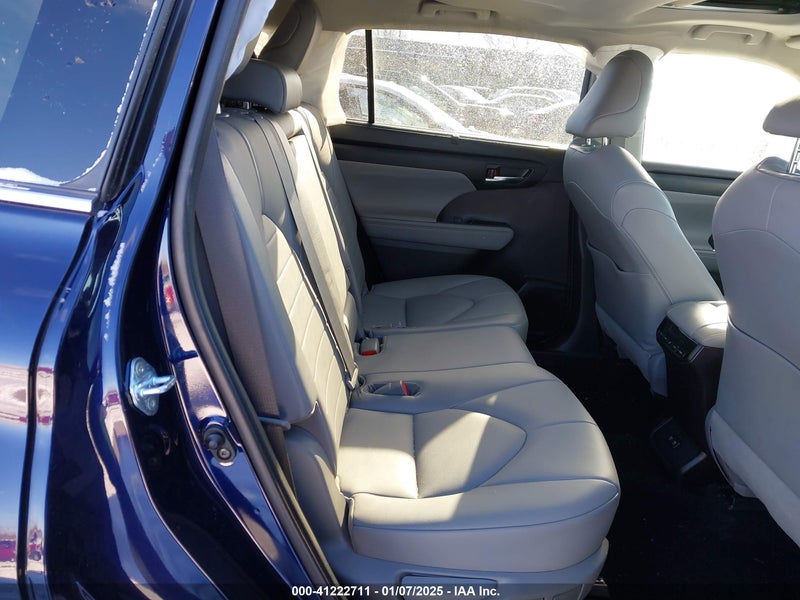 取引 5TDHZRBHXMS532357 TOYOTA HIGHLANDER с аукциона США | Day Drive