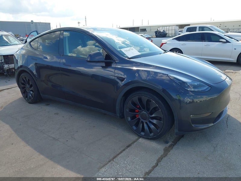 7SAYGDEF8RA291509 TESLA MODEL Y с аукциона США | Day Drive