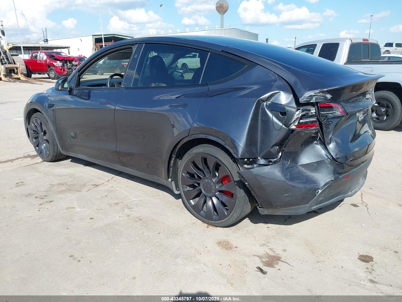 7SAYGDEF8RA291509 TESLA MODEL Y с аукциона США | Day Drive