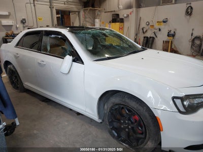 CHRYSLER 300 2018