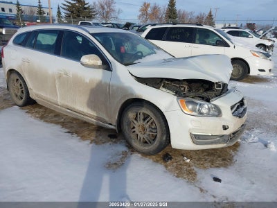 VOLVO V60 2015