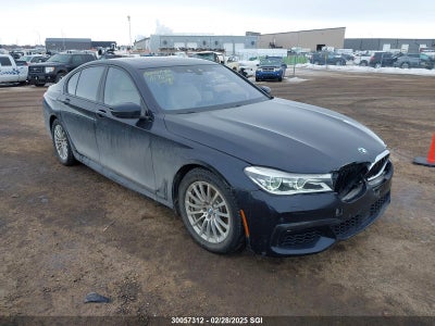 BMW 750 2016