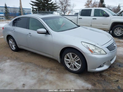 INFINITI G37 2011