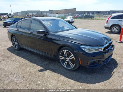 BMW 750 2016