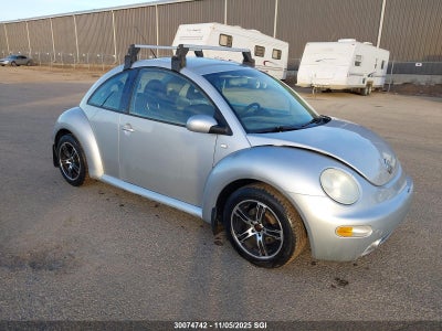 VOLKSWAGEN NEW BEETLE 2001