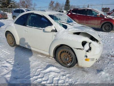 VOLKSWAGEN NEW BEETLE 2001